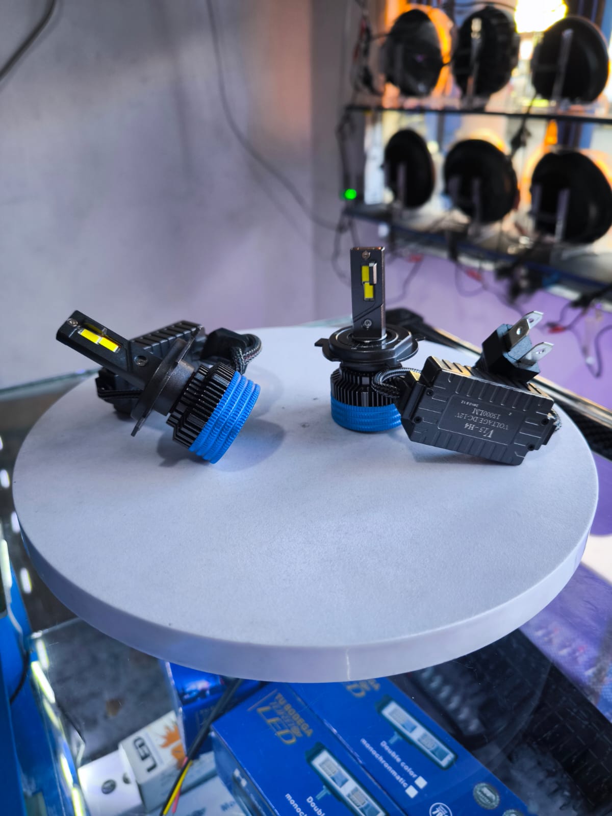 Miniatura 2 de PAR BOMBILLOS CAMBUS(V15-H4)